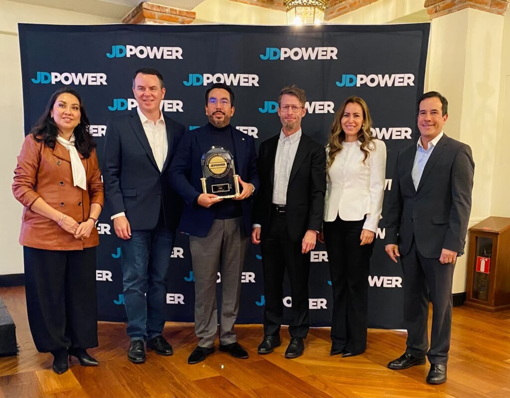Satisfacción del servicio automotriz: 5 alertas para agencias JD Power CSI 2026